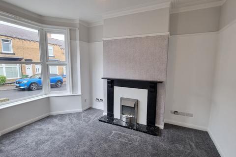 3 bedroom terraced house to rent, Highfield, Scarborough