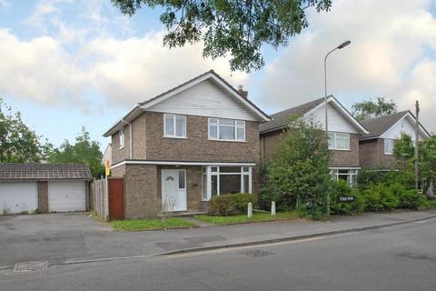 3 bedroom semi-detached house to rent, Old Road,  Headington,  OX3