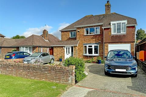 5 bedroom detached house for sale, St. Marys Close, Littlehampton BN17