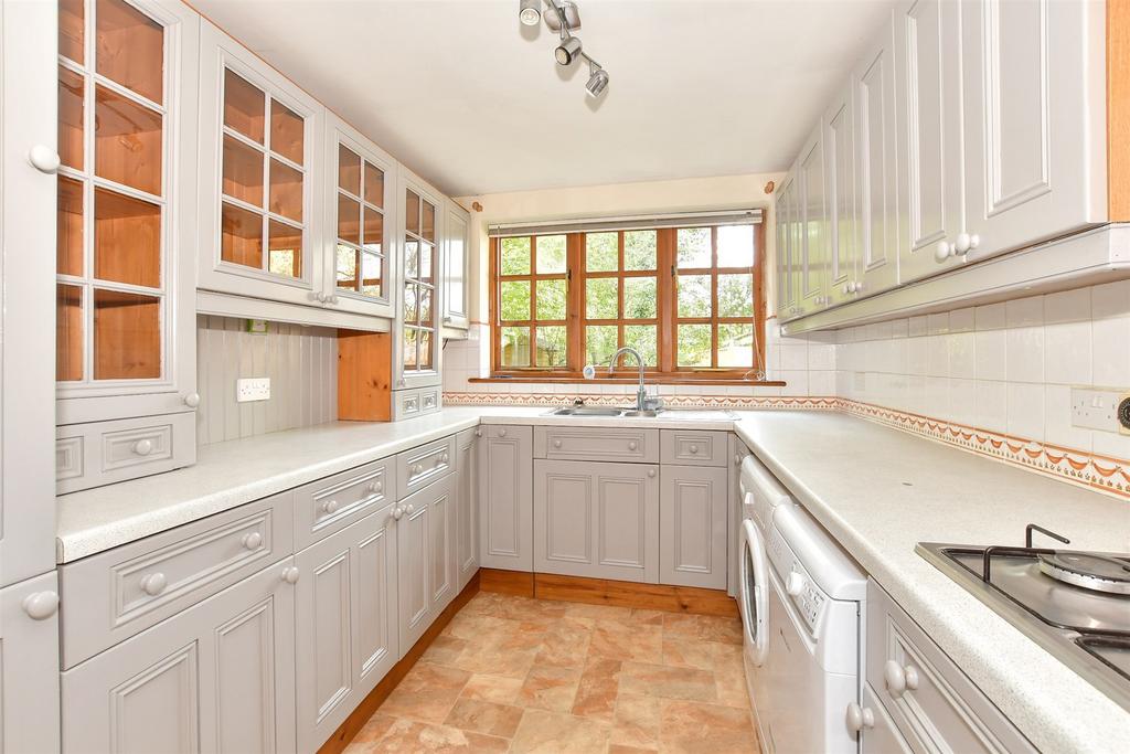 Kitchen/ Dining Room