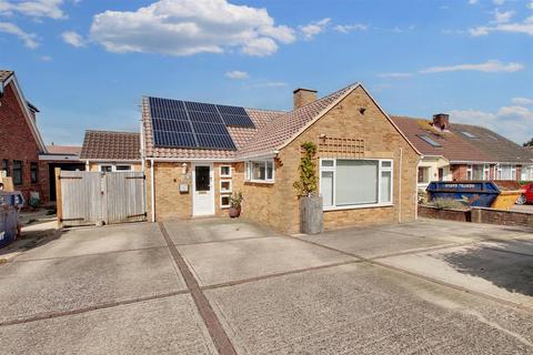 12 Coniston Road, Goring By Sea, Worthing, BN12 6JU