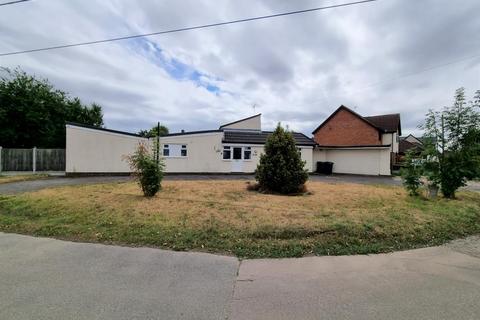 4 bedroom bungalow for sale, Grove Road, Colchester CO5