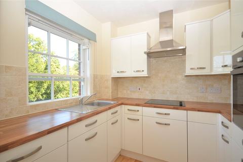 1 bedroom apartment for sale, Longbridge, Farnham, Surrey, GU9