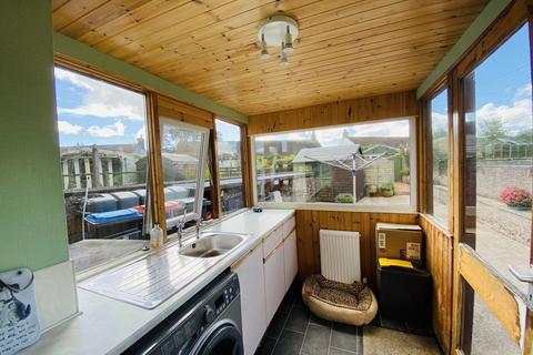 9 Douglas Crescent, Gelston, Castle Douglas, DG7 1SJ