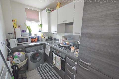 1 bedroom flat to rent, 76 High Street, Northwood HA6