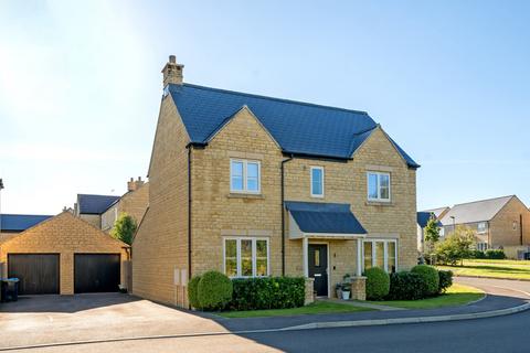 4 bedroom detached house for sale, Clare Place, Witney, Oxfordshire