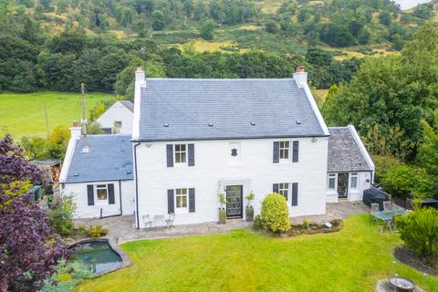 4 bedroom detached house for sale, The Dams, Menstrie, Clackmannanshire, Stirlingshire, FK11 7EG