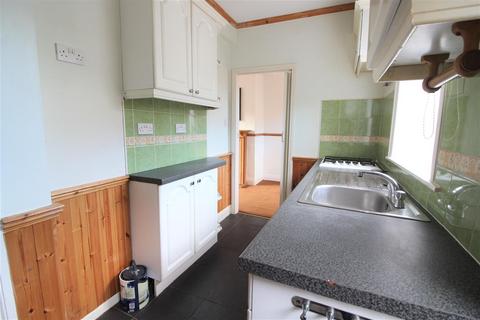 2 bedroom terraced house for sale, Dale Street, Skelmanthorpe, Huddersfield, HD8 9BQ