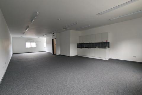 Industrial unit to rent, Unit 22 Boundary Business Centre, Woking, GU21 5DH