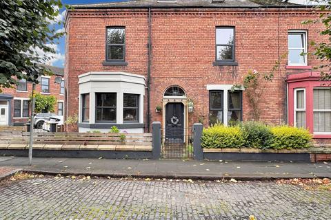 5 bedroom end of terrace house for sale, Broad Street, Carlisle CA1