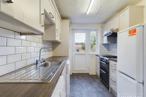 3 bedroom terraced house for sale, Porter Road, Basingstoke RG22