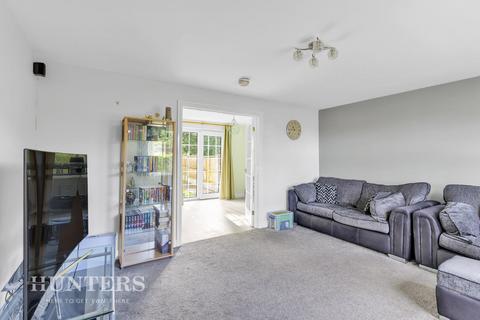 3 bedroom semi-detached house for sale, Chepstow Drive, Oldham