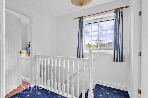 10 Chepstow Drive, Oldham, OL1 4TF