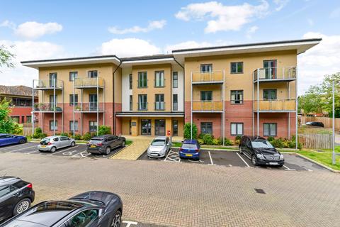 1 bedroom flat for sale, Weyside Park, Godalming GU7