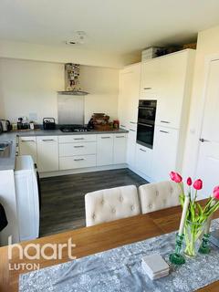 49 Whittle Drive, Luton, LU2 0FZ