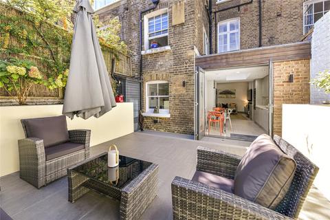Basement Flat, 14 Redcliffe Road, London, SW10 9NR