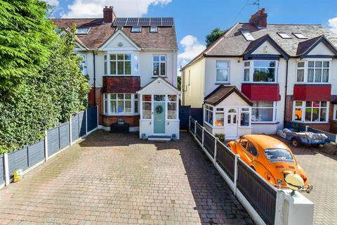 4 bedroom semi-detached house for sale, Chatham Road, Sandling, Maidstone, Kent