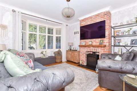 4 bedroom semi-detached house for sale, Chatham Road, Sandling, Maidstone, Kent