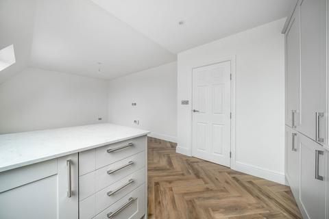 2 bedroom flat for sale, Craigmore Hall, Crowborough Hill