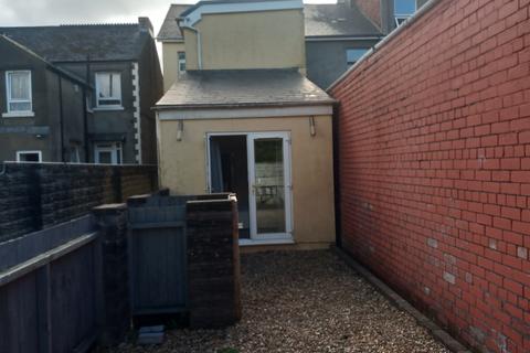 1 bedroom flat to rent, Railway Street, Cardiff CF24