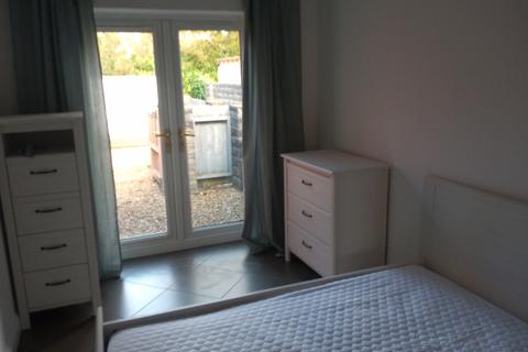 1 bedroom flat to rent, Railway Street, Cardiff CF24