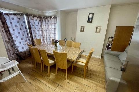 4 bedroom terraced house for sale, Murray Street, Salford