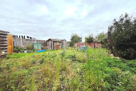 2 bedroom semi-detached bungalow for sale, The Close, Cleeve Prior