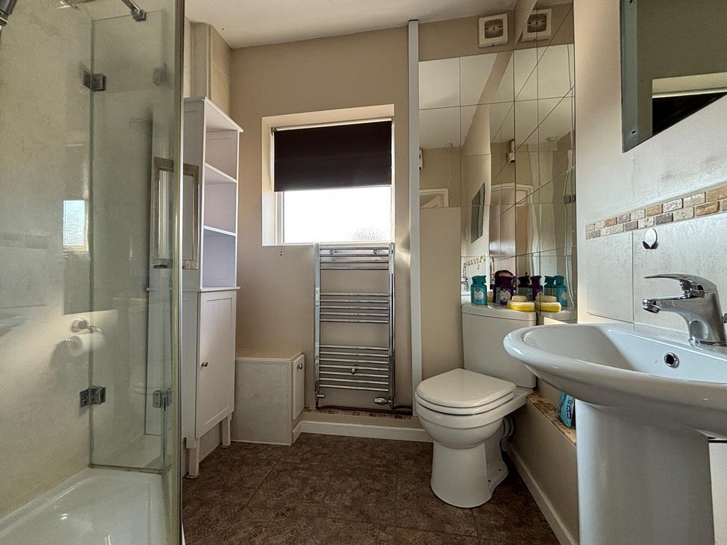 Shower Room.JPG