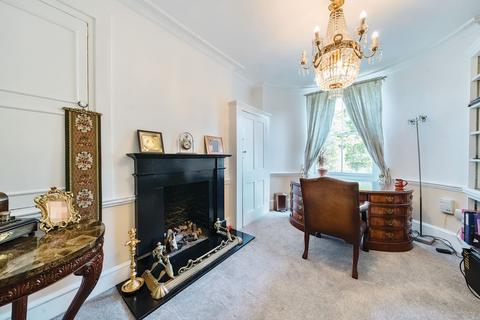 4 bedroom terraced house to rent, Kennington Road, London, SE11