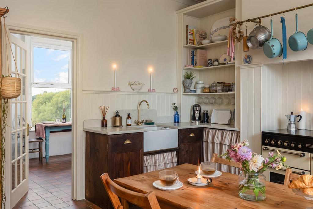 Kitchen/Breakfast Room