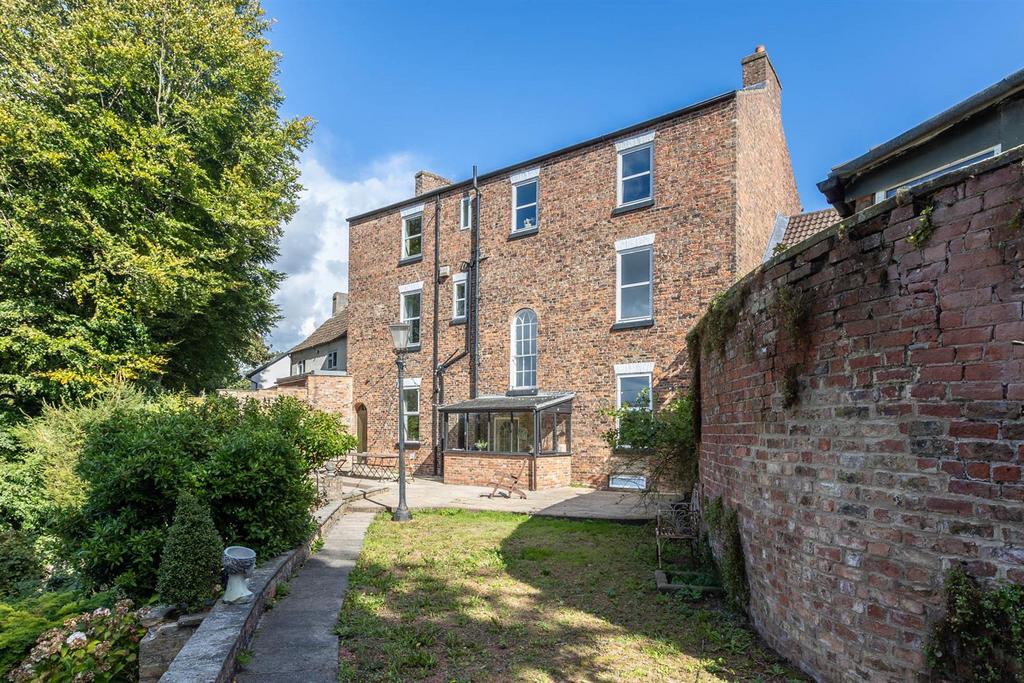 The Mount - Rear Elevation