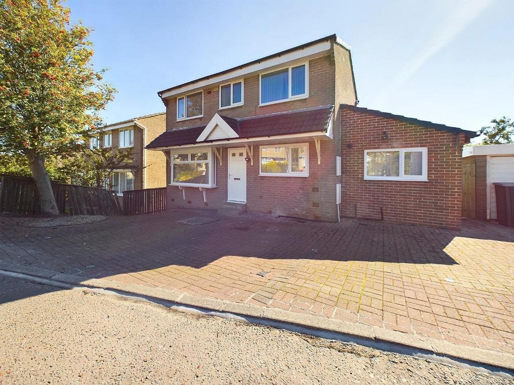 Thorndale Rise, Bradford 3 bed detached house to rent £1,150 pcm (£