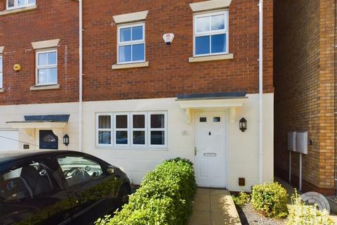 4 bedroom terraced house to rent, Blanchfort Close, Coventry, CV4