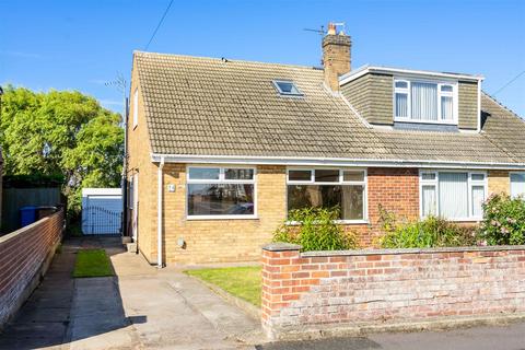 2 bedroom semi-detached bungalow for sale, Louville Avenue, WITHERNSEA