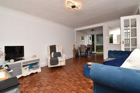 2 bedroom apartment for sale, Ashley Park Road, Walton-on-Thames, KT12