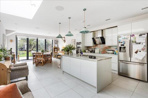 4 bedroom house for sale, Crabtree Lane, Fulham , London, SW6