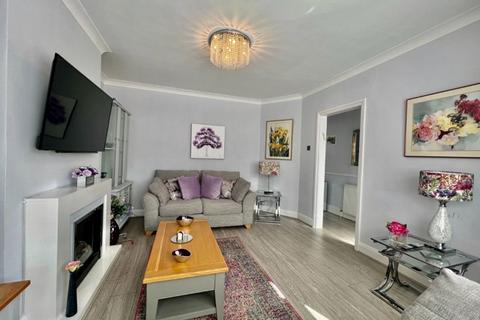 1 bedroom ground floor maisonette for sale, Mount Pleasant Lane, Bricket Wood, St. Albans, Hertfordshire, AL2