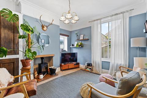 4 bedroom end of terrace house for sale, Alexandra Crescent, Ilkley, West Yorkshire, LS29