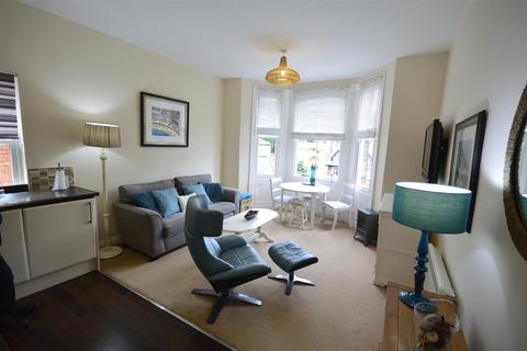 2 bedroom apartment to rent, 37-39 Grosvenor Road, Scarborough YO11