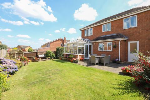 4 bedroom detached house for sale, St. Johns Close, Chesterfield S42