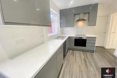 3 bedroom end of terrace house to rent, Plowden Road, Manchester M22