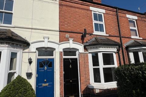 3 bedroom terraced house to rent, Woolhope Road, Worcester WR5