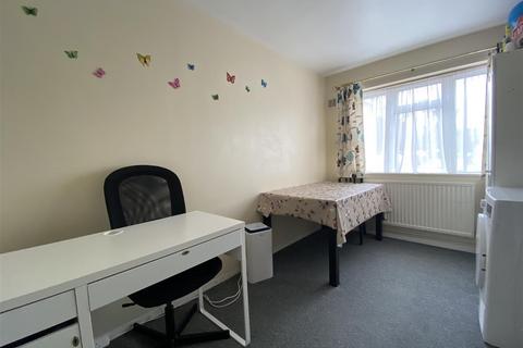 2 bedroom apartment to rent, Fallowfield Court, Stanmore Hill, Stanmore