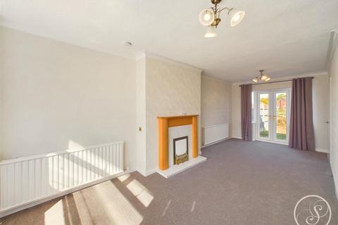 3 bedroom semi-detached house to rent, Gotts Park Avenue, Leeds