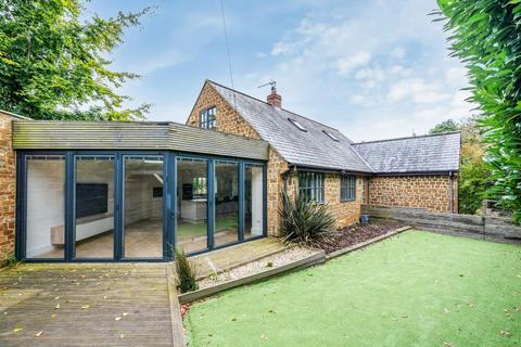 4 bedroom detached house to rent, Great Bourton,  Oxfordshire,  OX17