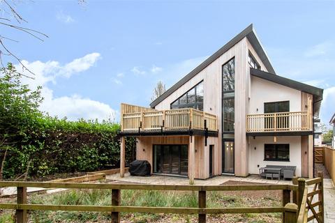 4 bedroom detached house for sale, Park Street Lane, Park Street, St. Albans, Hertfordshire, AL2