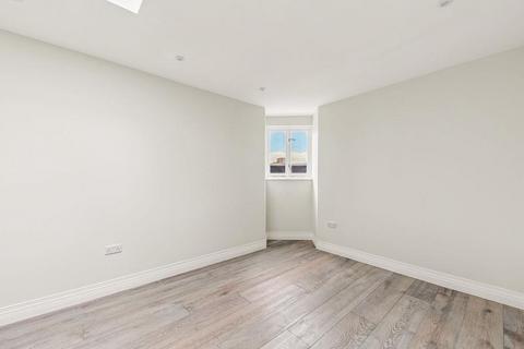 2 bedroom flat to rent, Avondale Park Road, London, W11