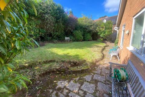 47 Manor Road, Sutton Coldfield, B73 6EE
