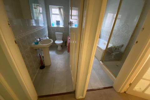 47 Manor Road, Sutton Coldfield, B73 6EE
