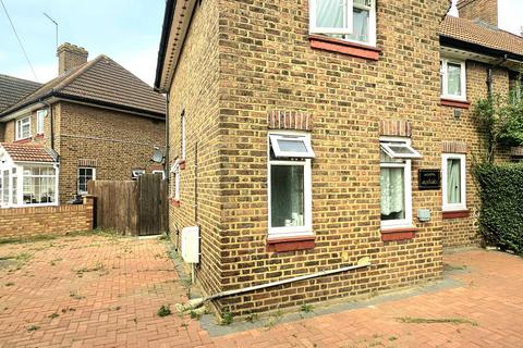 3 bedroom semi-detached house for sale, Queenswood Avenue,  Hounslow, TW3